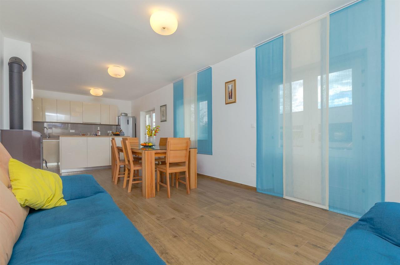 Apartments Mimi Primosten Exterior photo